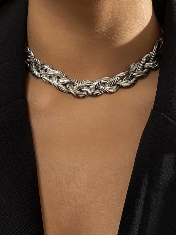 Sophisticated Garment with a Clean Classic Look