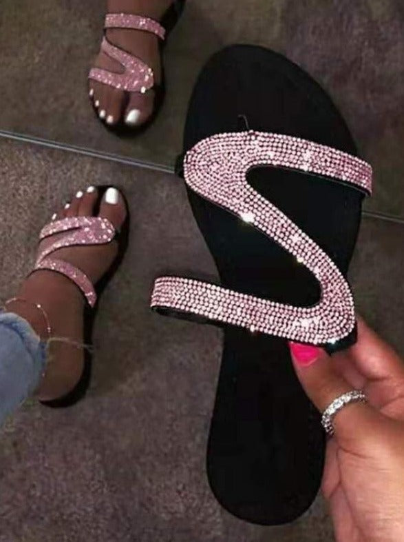 Polished Sandals with an Effortless Classic Look