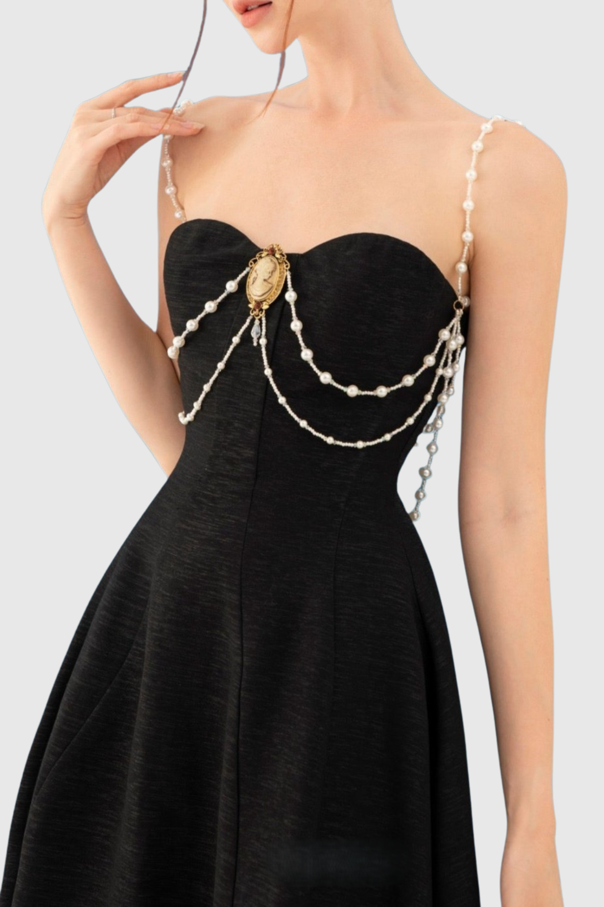 Beautifully Finished Dress in a Timeless Design