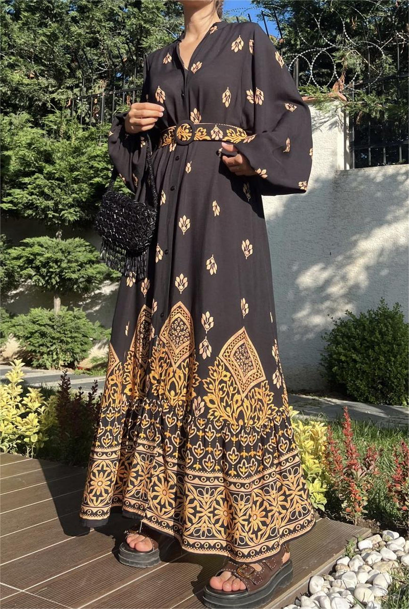 Gracefully Styled Dress for Any Occasion