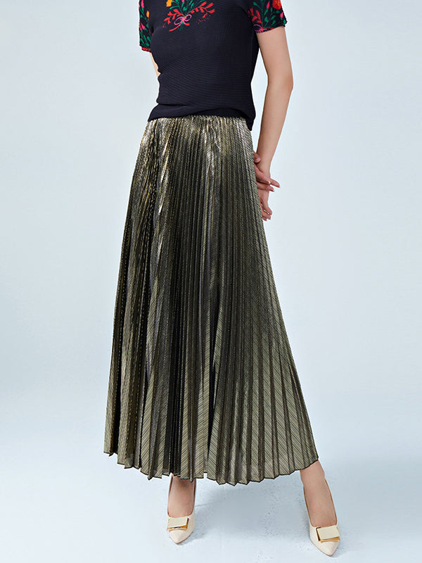Gracefully Styled Garment for Any Occasion
