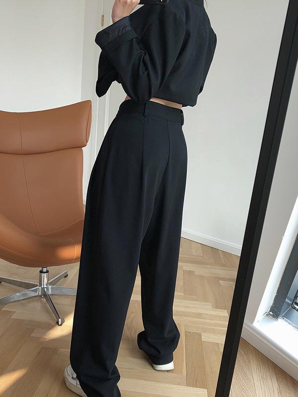 Gracefully Styled Pants for Any Occasion