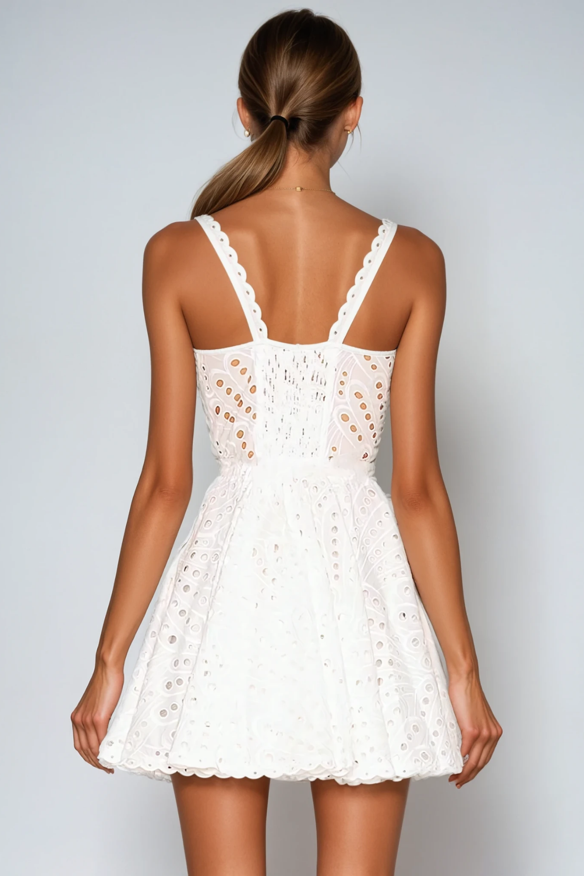 Beautifully Crafted Dress in a Classic Style