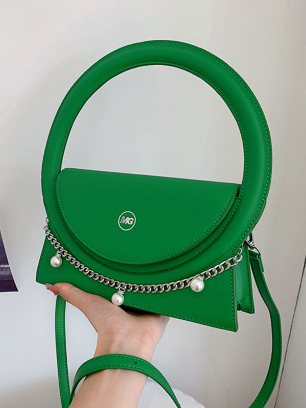 Well Tailored Bag with a Graceful Silhouette