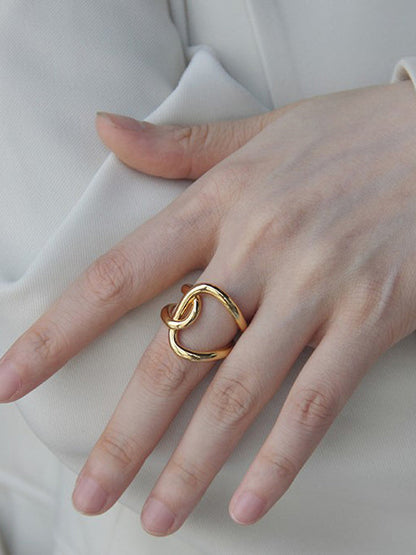 Sophisticated Garment with a Clean Classic Look
