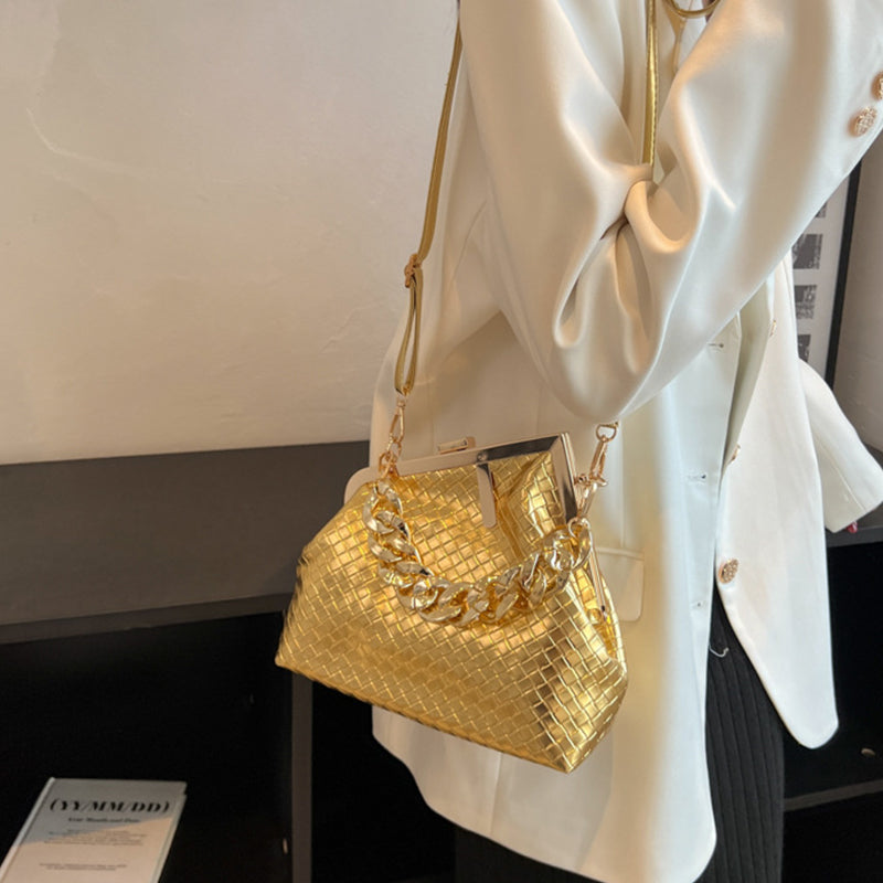 Beautifully Finished Bag in a Timeless Design