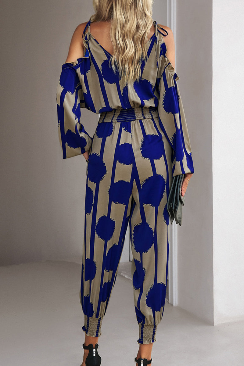 Gracefully Styled Garment for Any Occasion