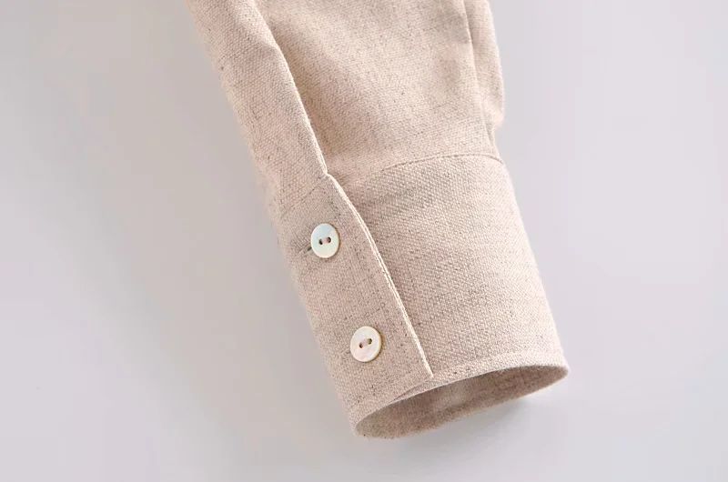Effortlessly Elegant Garment with a Timeless Design