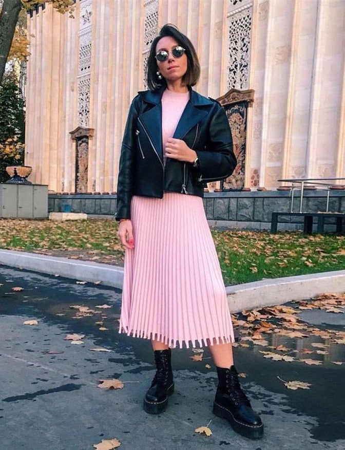 Classic Vintage Dress with a Flattering Fit