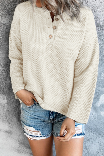 Well Tailored Sweater with a Graceful Silhouette