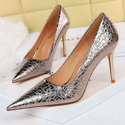 Well Tailored Heels with a Graceful Silhouette