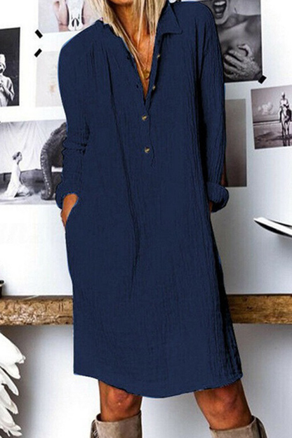 Beautifully Finished Dress in a Timeless Design