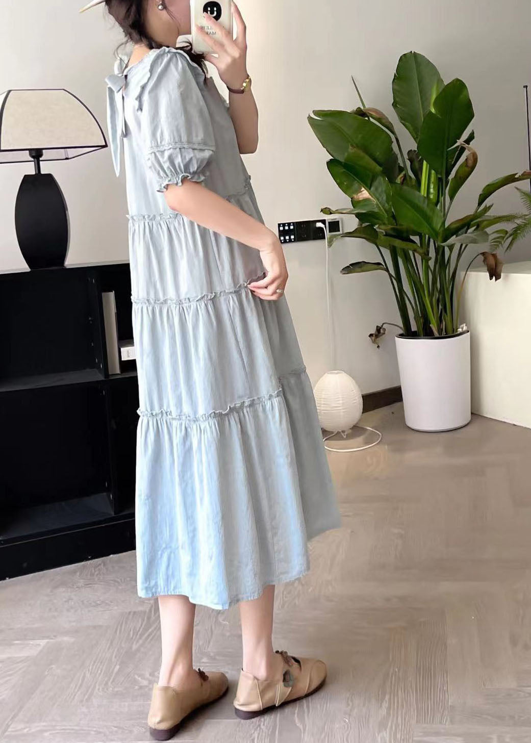 Classic Vintage Dress with a Flattering Fit