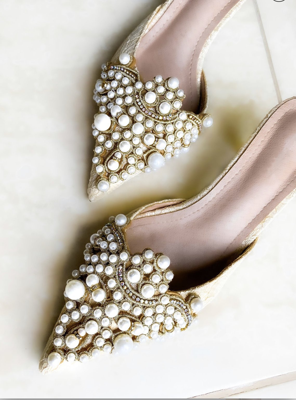 Well Tailored Heels with a Graceful Silhouette