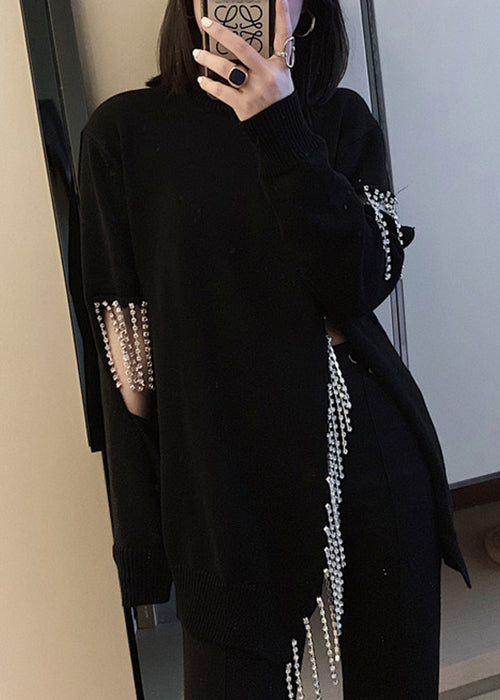 Well Tailored Sweater with a Graceful Silhouette
