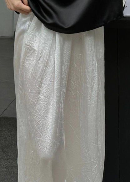 Classic Vintage Pants with a Flattering Fit