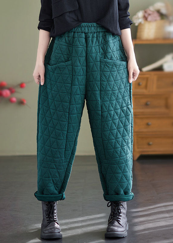 Well Tailored Pants with a Graceful Silhouette