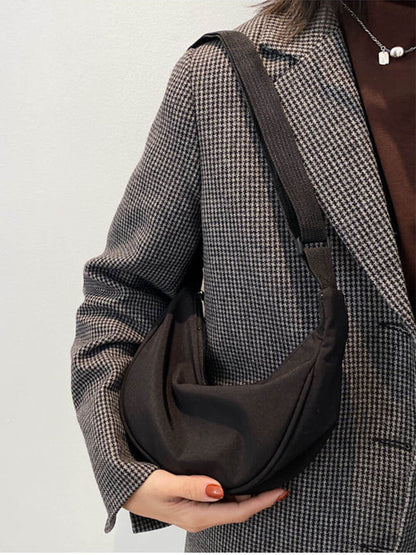 Sophisticated Bag with a Clean Classic Look