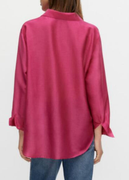 Well Tailored Shirt with a Graceful Silhouette