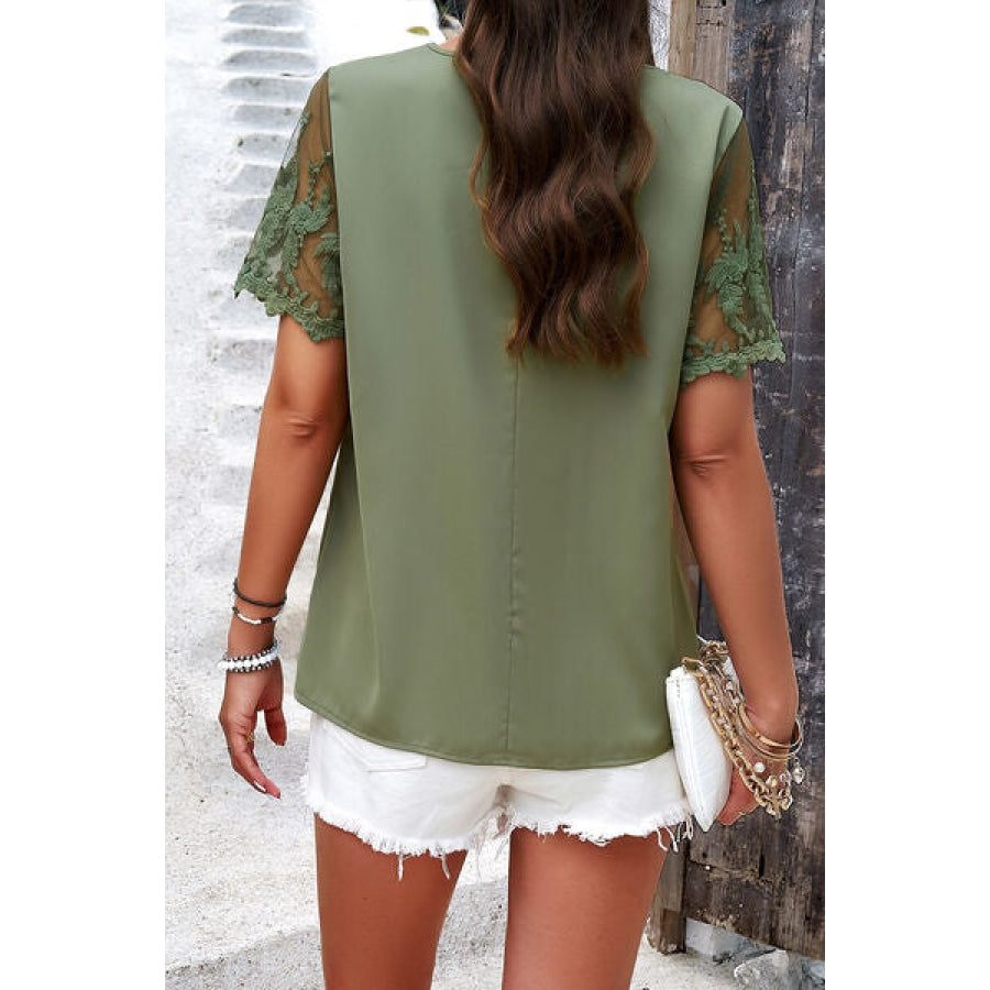 Beautifully Finished T-Shirt in a Timeless Design