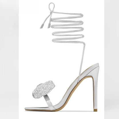 Well Tailored Sandals with a Graceful Silhouette