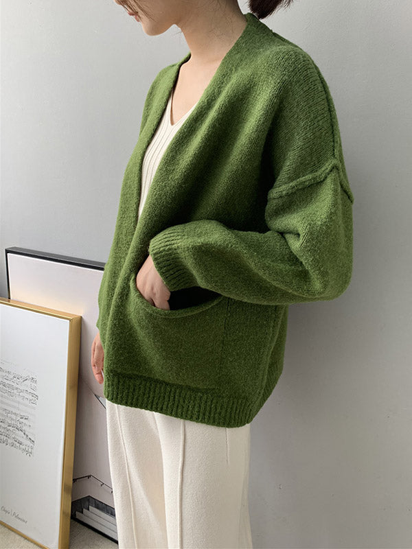 Classic Vintage Cardigan with a Flattering Fit