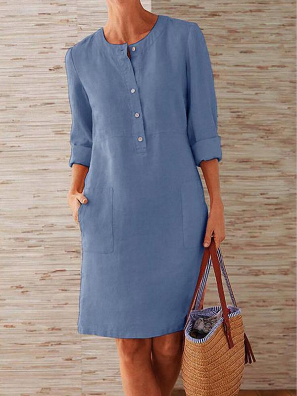 Beautifully Finished Dress in a Timeless Design