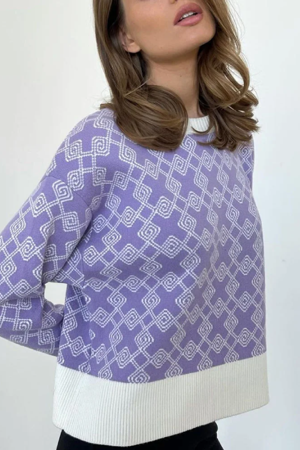 Elegantly Styled Sweater for Everyday Wear