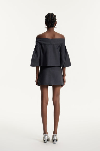 Beautifully Finished Garment in a Timeless Design