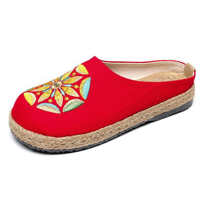 Effortlessly Elegant Shoes with a Timeless Design