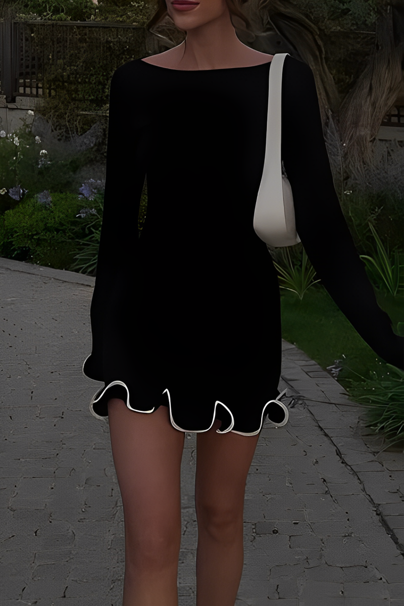 Beautifully Finished Dress in a Timeless Design
