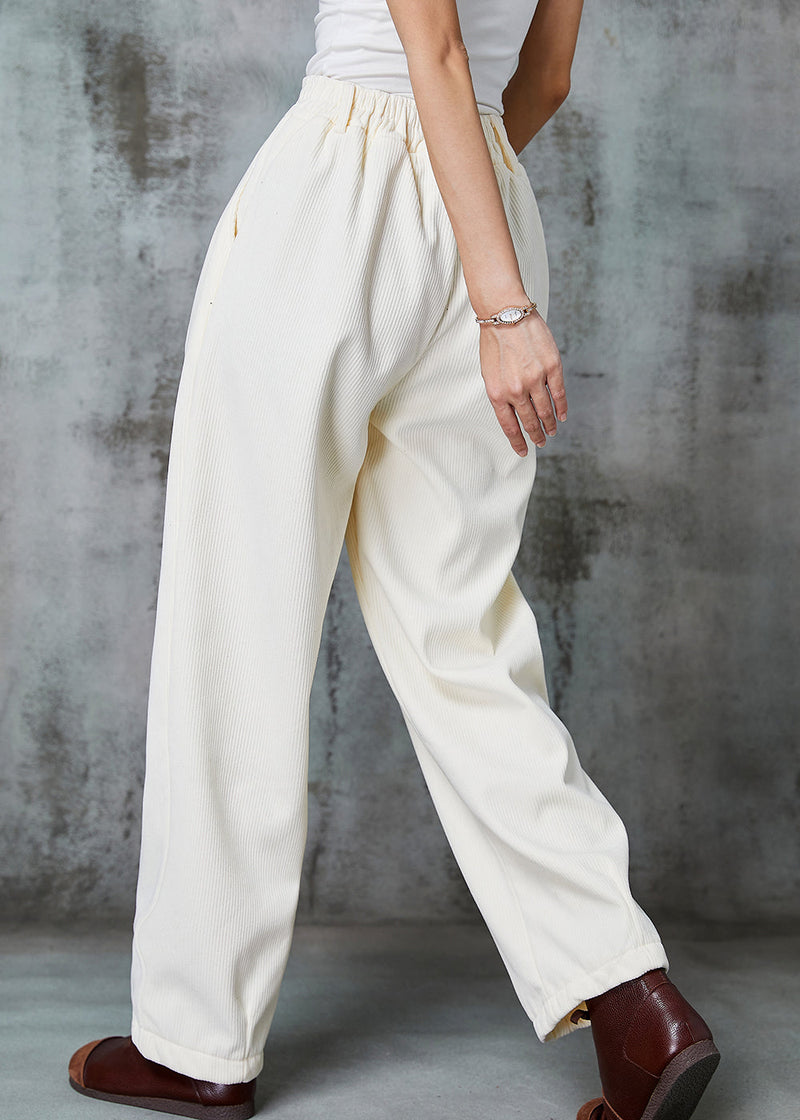 Well Tailored Pants with a Graceful Silhouette