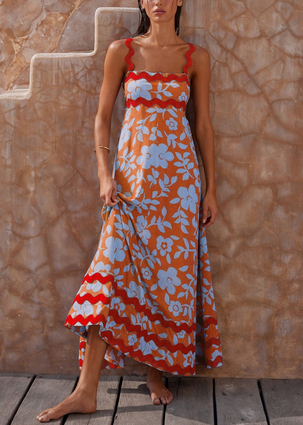 Sophisticated Dress with a Clean Classic Look