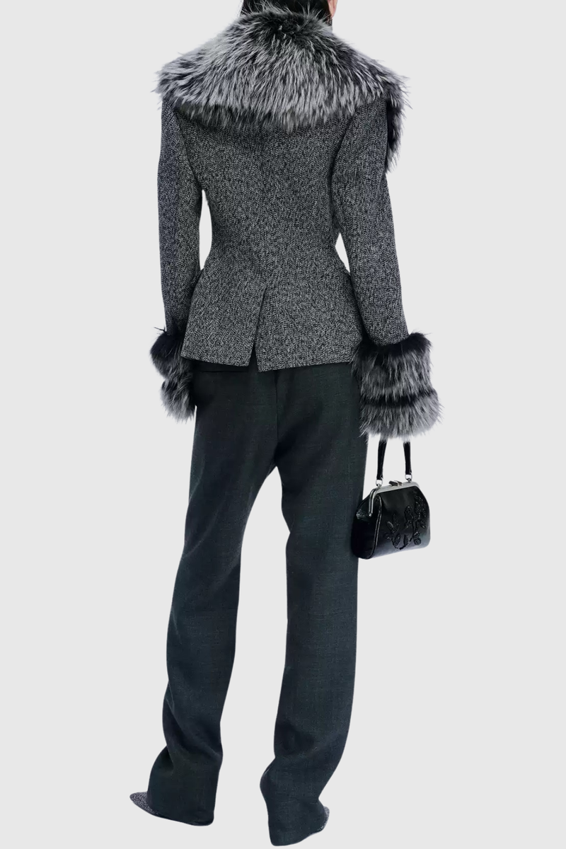 Polished Jacket with an Effortless Classic Look