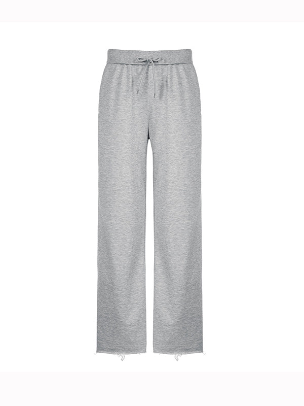 Effortlessly Elegant Pants with a Timeless Design