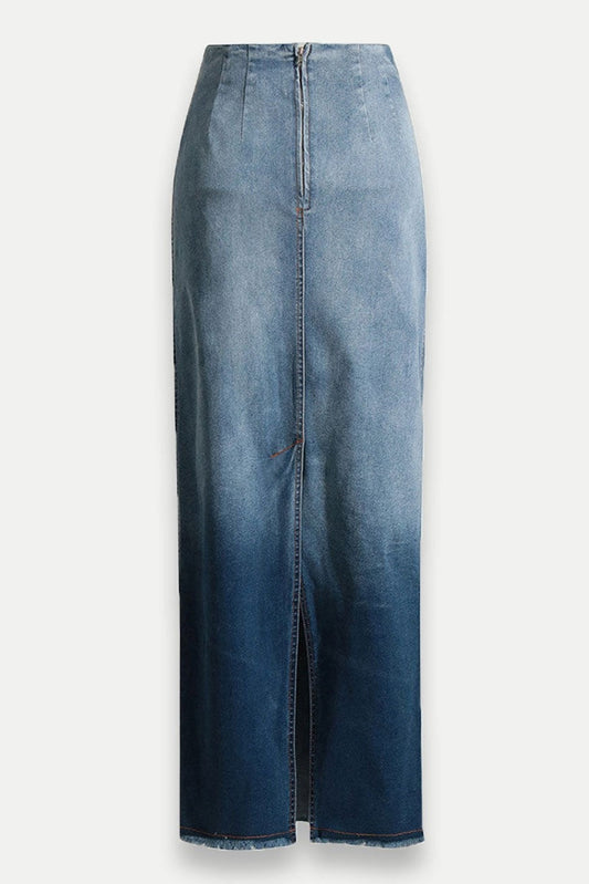Effortlessly Elegant Garment with a Timeless Design