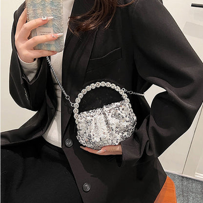 Gracefully Styled Bag for Any Occasion
