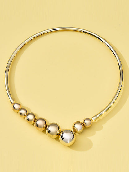 Gracefully Styled Garment for Any Occasion