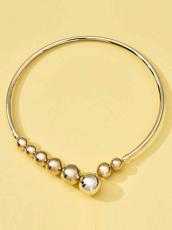 Gracefully Styled Garment for Any Occasion