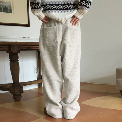 Elegantly Styled Pants for Everyday Wear