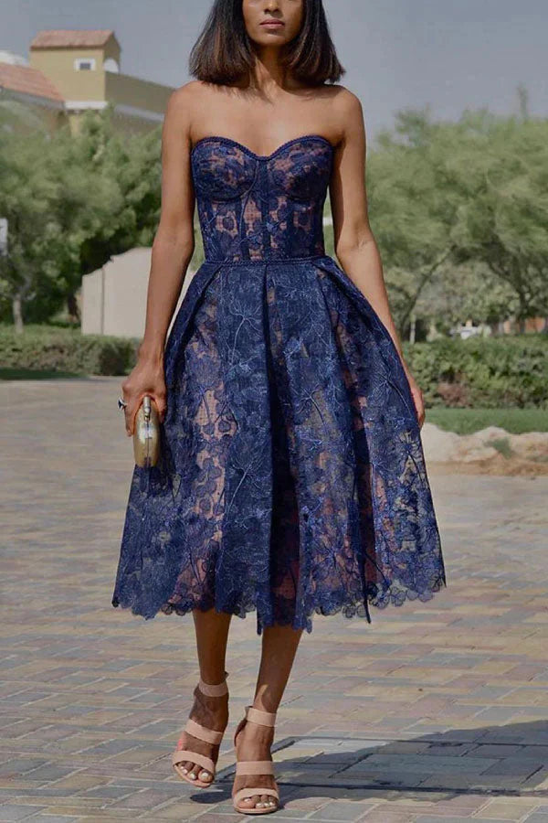 Classic Vintage & Enduringly Stylish Dress
