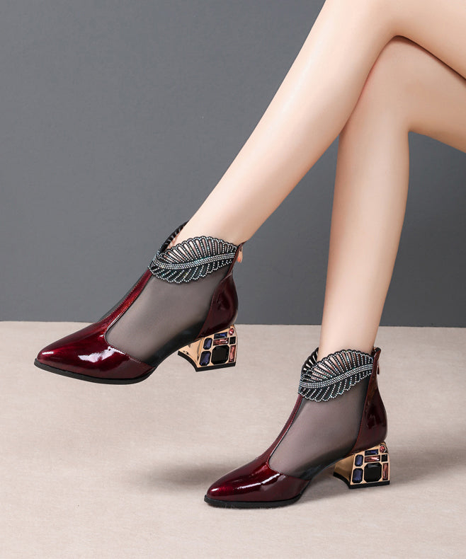 Well Tailored Boots with a Graceful Silhouette