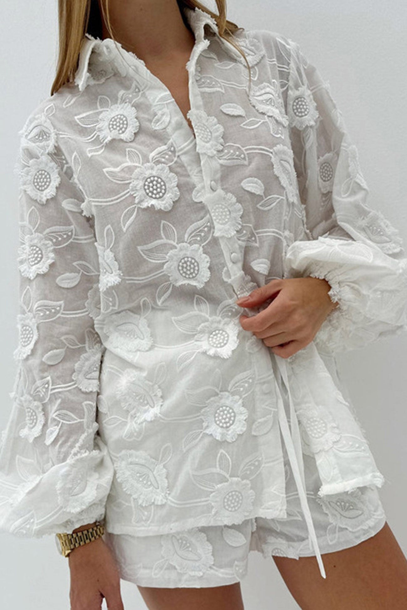 Elegantly Styled Shirt for Everyday Wear