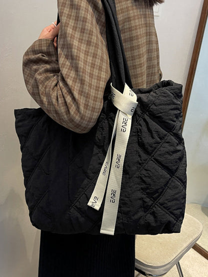 Beautifully Crafted Bag in a Classic Style