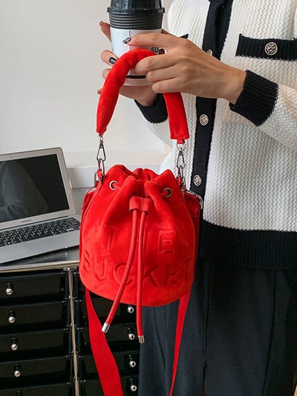 Well Tailored Bag with a Graceful Silhouette