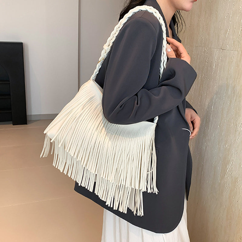 Beautifully Finished Bag in a Timeless Design