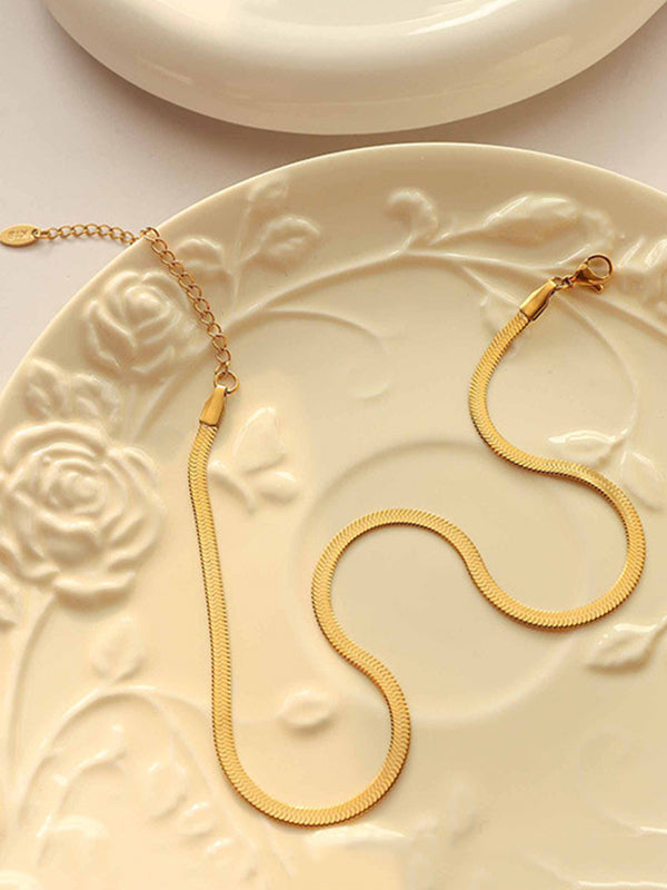 Beautifully Finished Garment in a Timeless Design