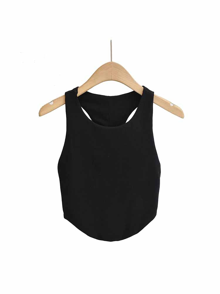 Beautifully Finished Top in a Timeless Design