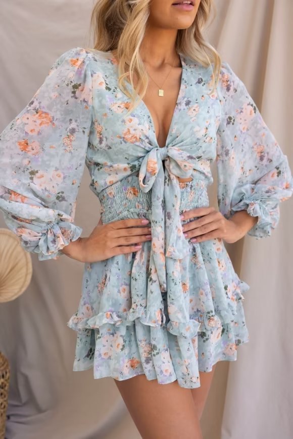 Classic Vintage Dress with a Flattering Fit