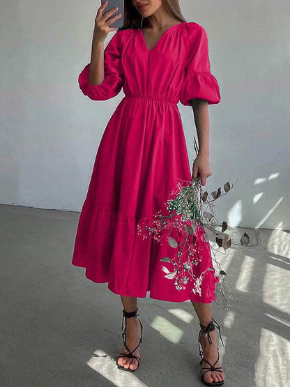 Beautifully Finished Dress in a Timeless Design